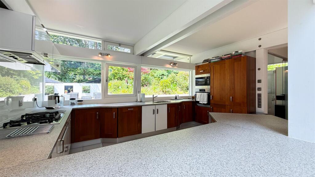 Additional image 10 of Bingham Avenue, Evening Hill