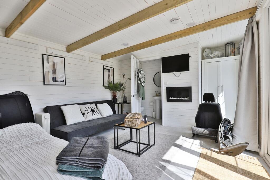 Additional image 7 of Raleigh Close, RINGWOOD, Hampshire, BH24