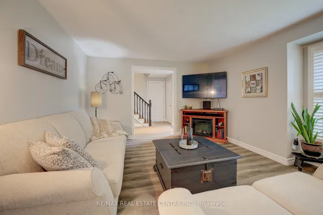 Additional image 9 of 96 Manor Dr