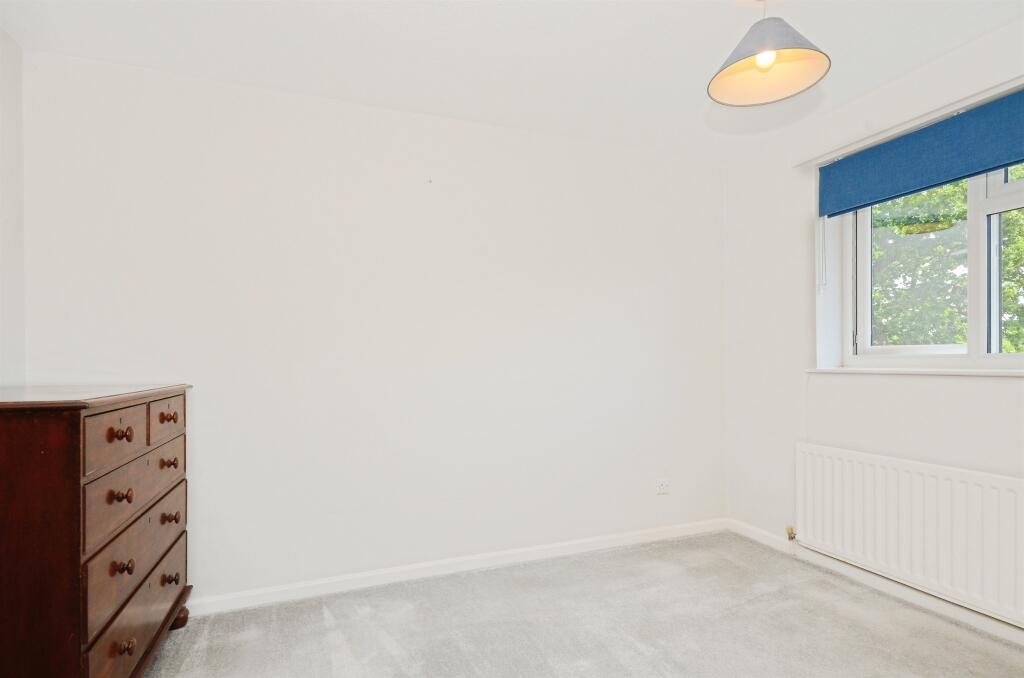 Additional image 9 of Broadstone Road, Harpenden