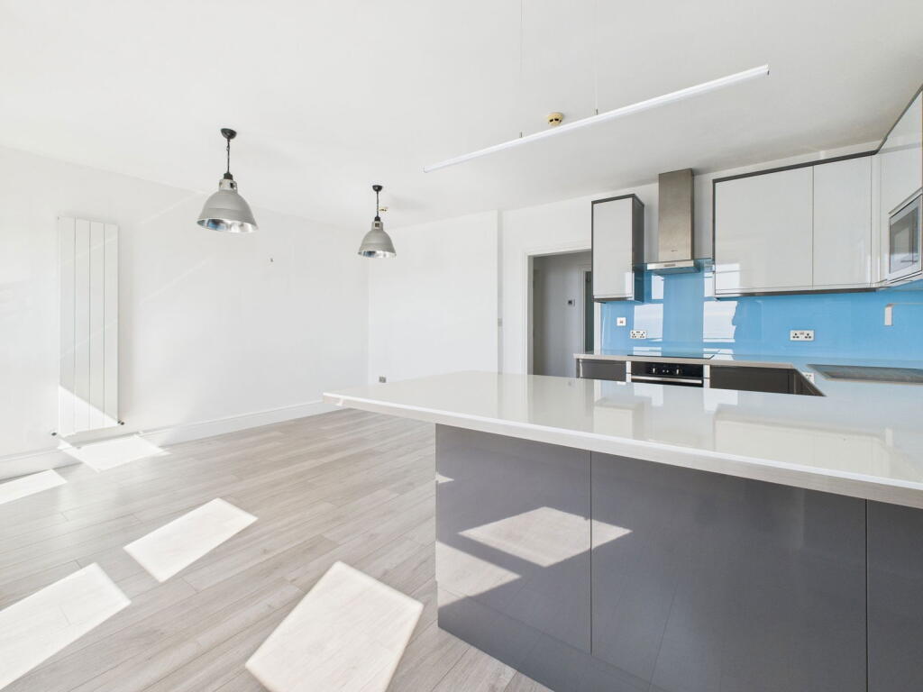 Additional image 6 of 1-2 New Parade, Worthing, BN11 2BQ