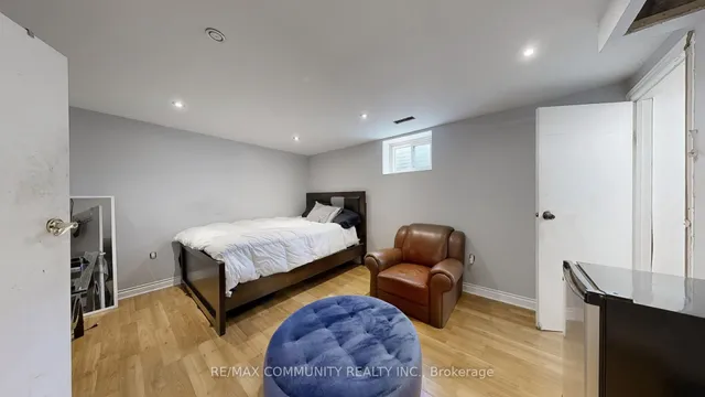 Additional image 40 of 7 Gemshaw Cres