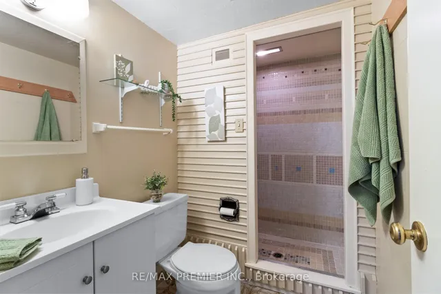 Additional image 29 of 28 Futura Dr