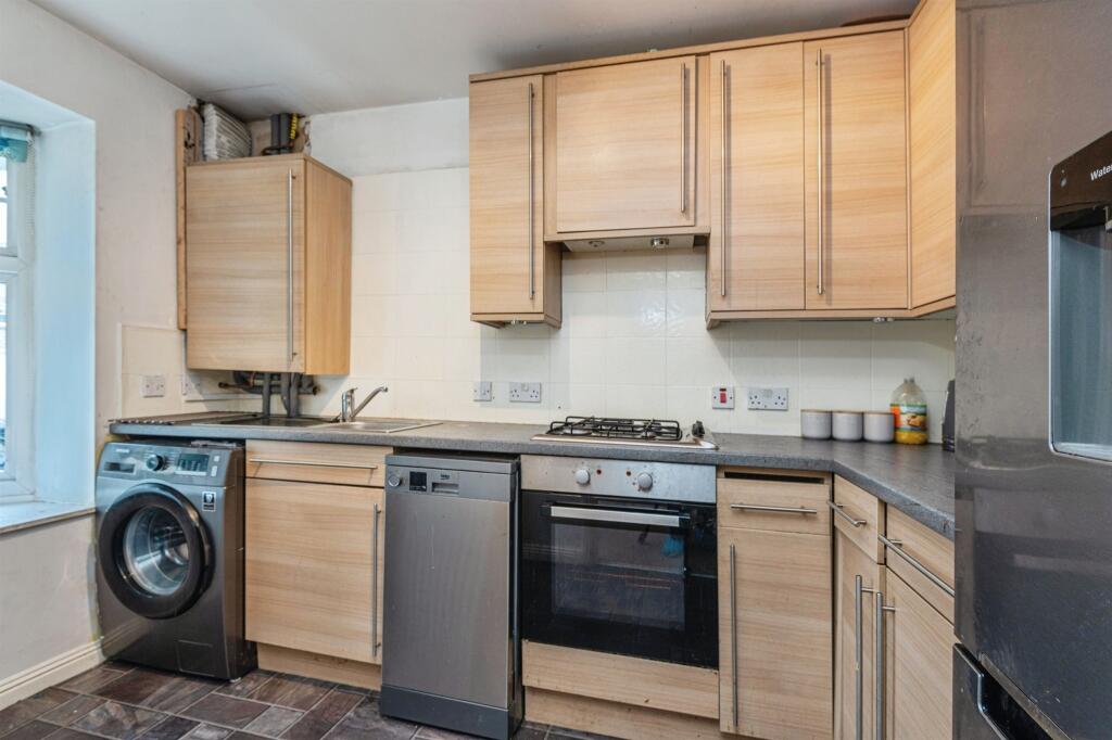 Additional image 5 of Martin Court, Bradford