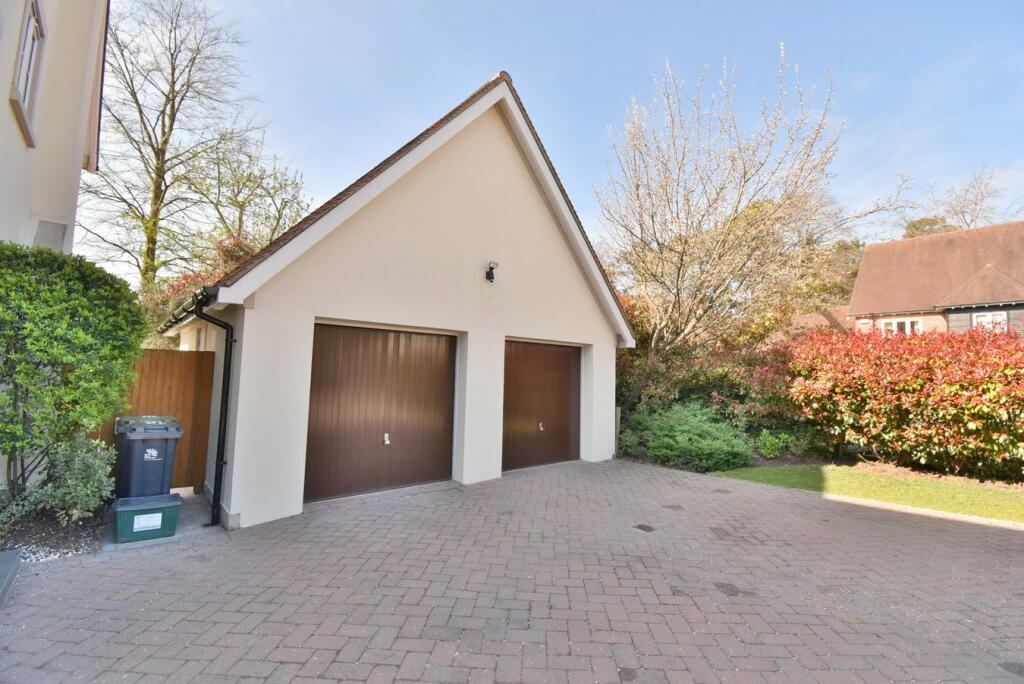 Additional image 35 of Badgers Walk, Ferndown, BH22