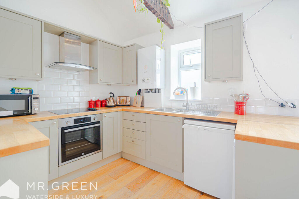 Additional image 19 of Parkwood Lane, Southbourne, Bournemouth, BH5 2BD