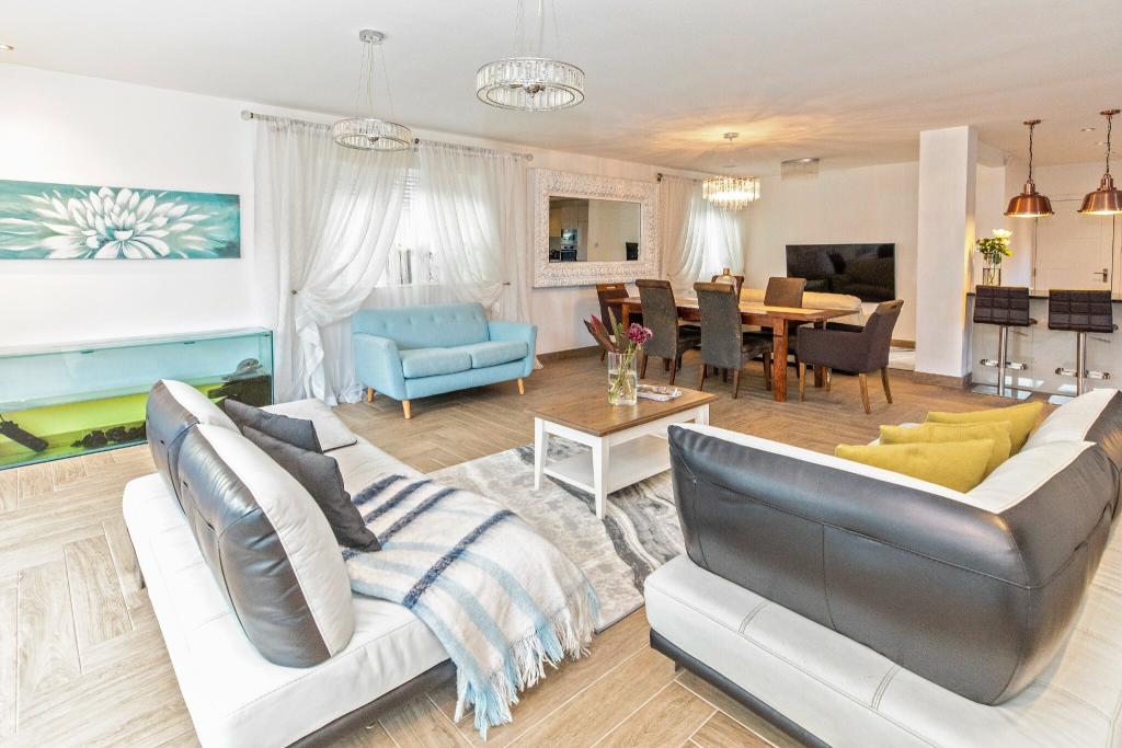 Additional image 18 of Family Let in Queens Park