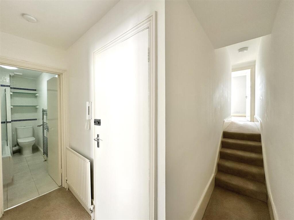 Additional image 11 of Compton Avenue, Brighton