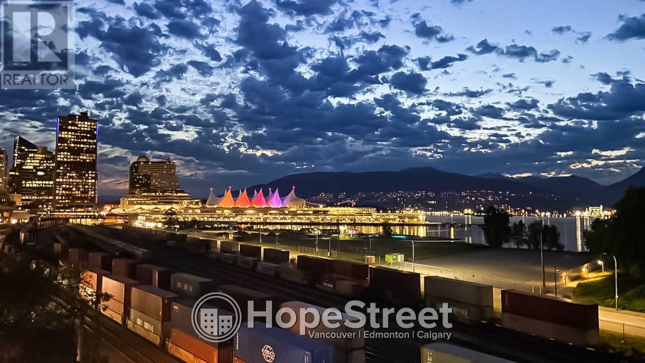 608 27 ALEXANDER STREET|Vancouver, British Columbia V6A1B2