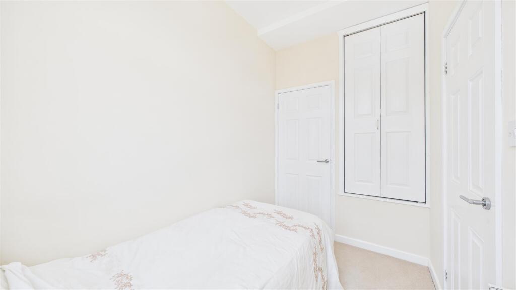 Additional image 18 of Yew Tree Lane, Rowley Regis