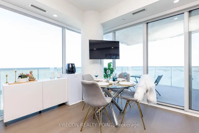 Additional image 27 of 15 Queens Quay St Unit 3202