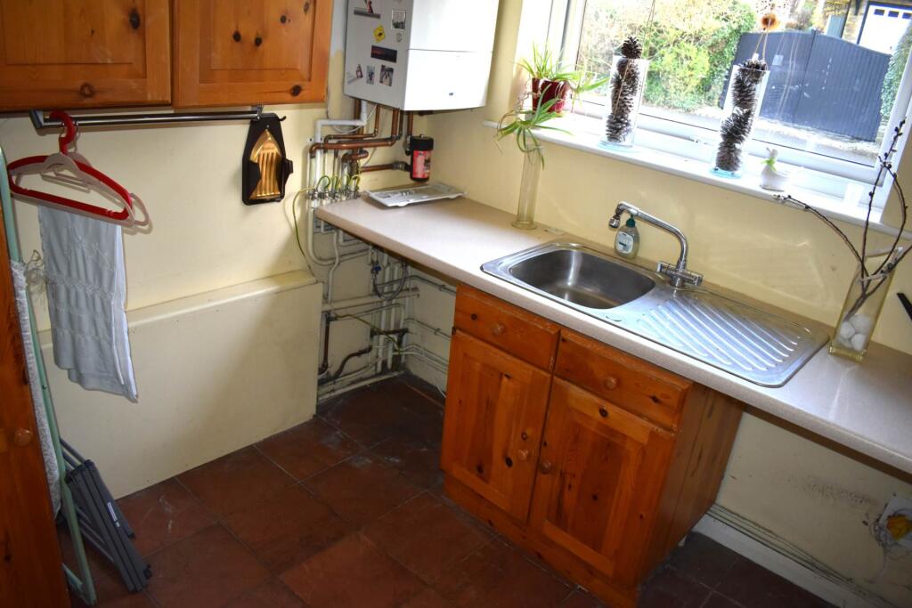 Additional image 21 of 4 or 5 Bedrooms - Riding Gate, Harwood