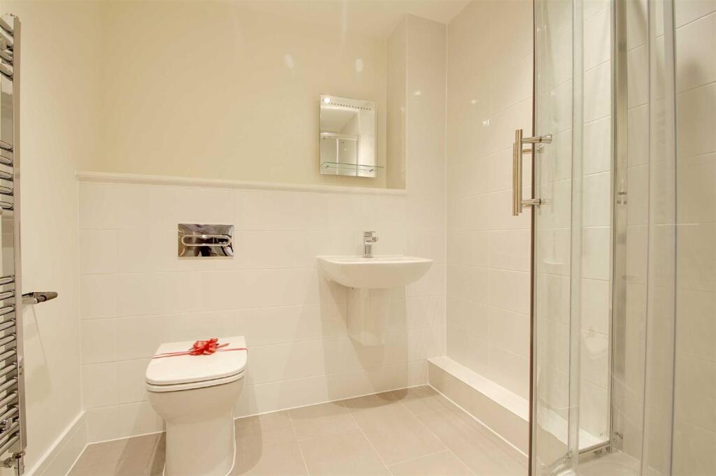 Additional image 4 of Arden Grove, Harpenden