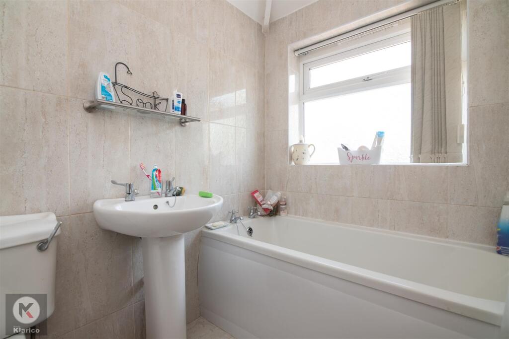 Additional image 10 of Bayford Avenue, Sheldon