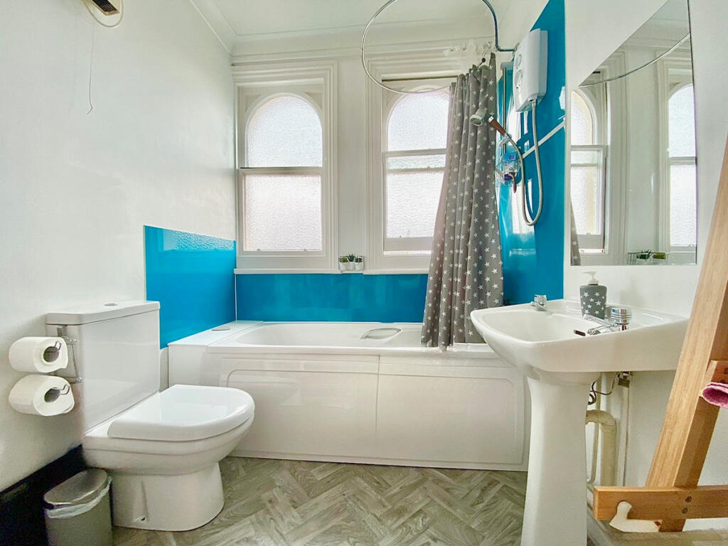 Additional image 4 of Farncombe Road, Worthing, BN11