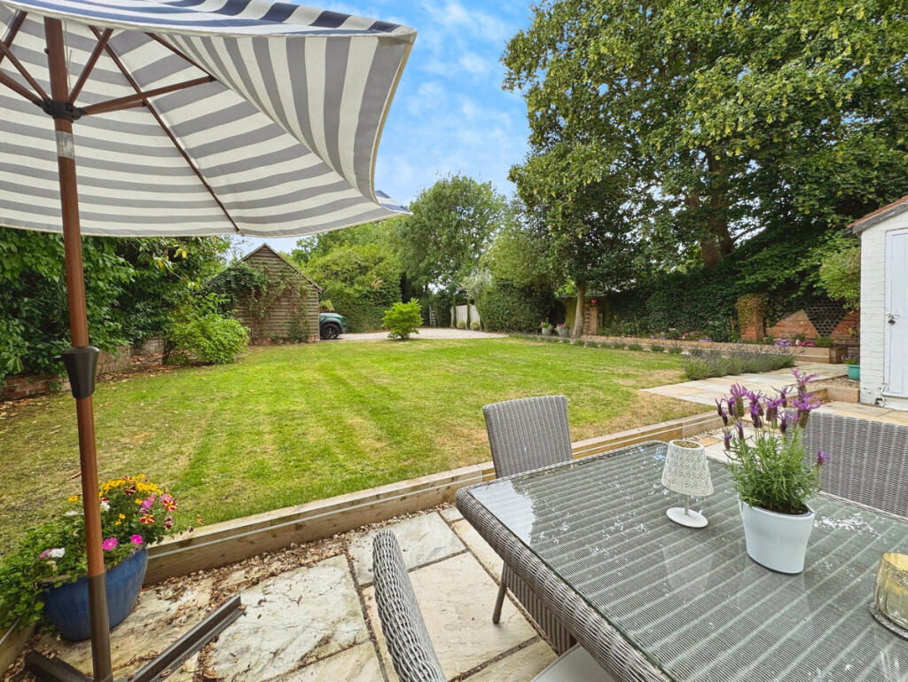 Additional image 21 of Wootton Wawen, Double Carport, Stunning Interior