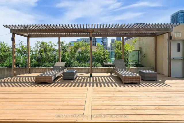 Additional image 41 of 8 Park Rd Unit 2515