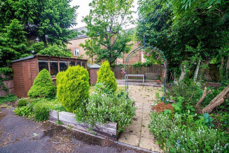 Additional image 10 of Prospect Road, St. Albans, Hertfordshire, AL1 2AT