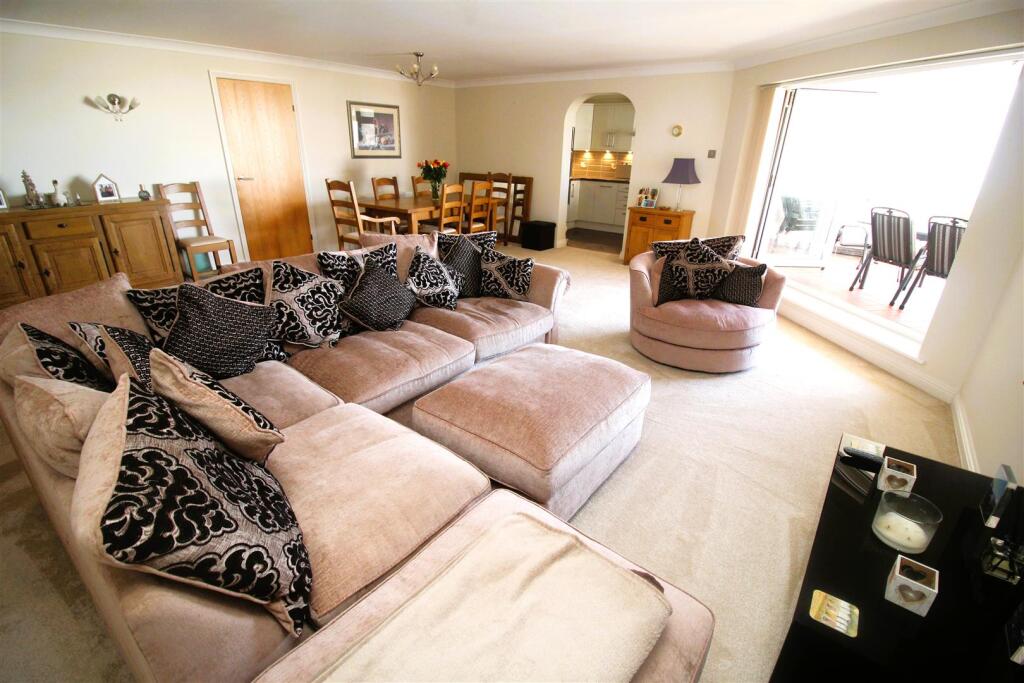 Additional image 14 of Lake Avenue, Poole