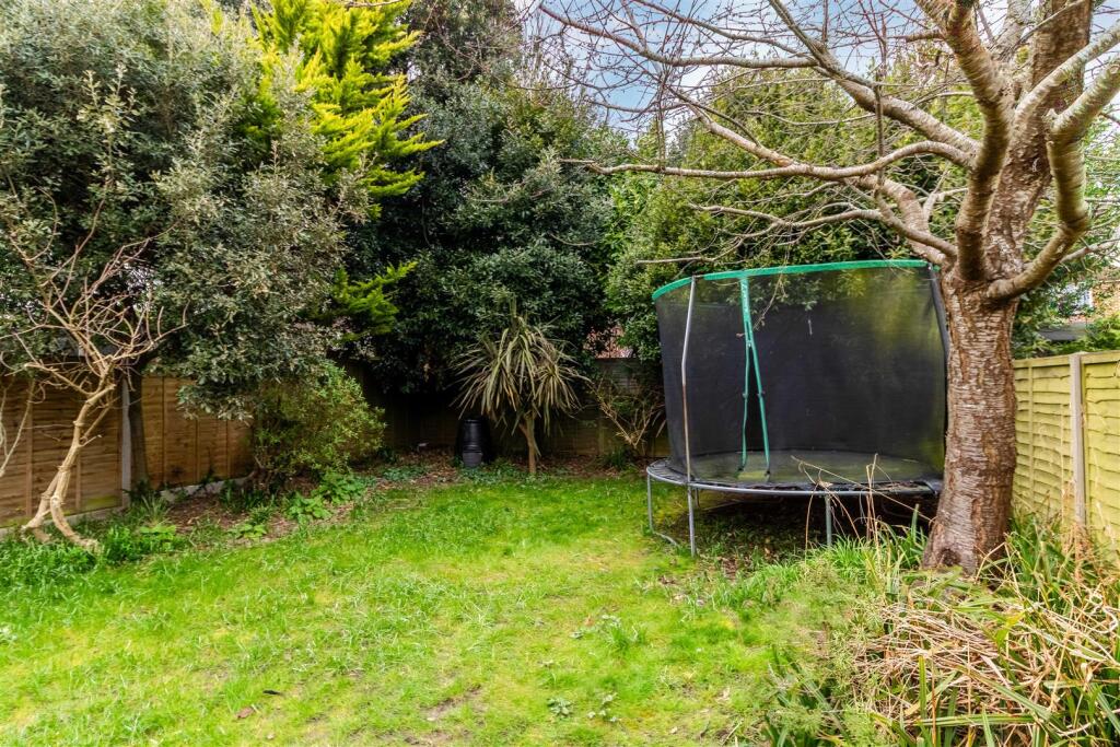 Additional image 18 of Broomfield Avenue, Worthing