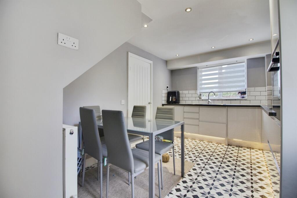 Additional image 5 of Thistle Grove, WELWYN GARDEN CITY