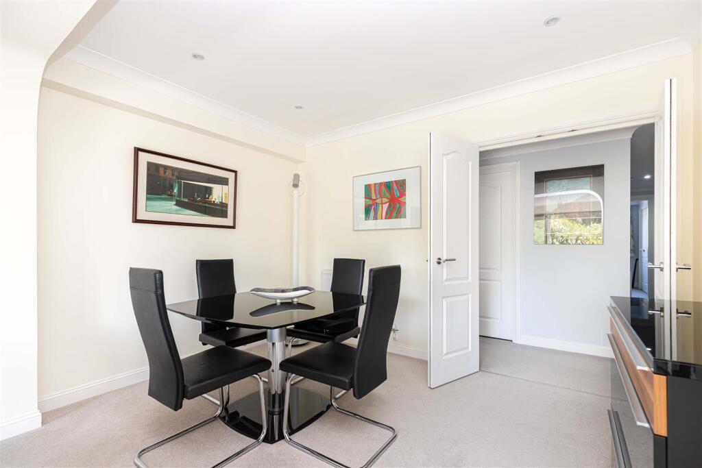 Additional image 8 of Immaculate, 2 bed in Block 'D', Keverstone Court,