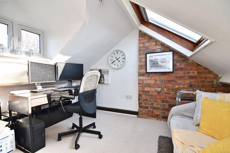 Additional image 13 of Heads Lane, Redhill - Hideaway Location