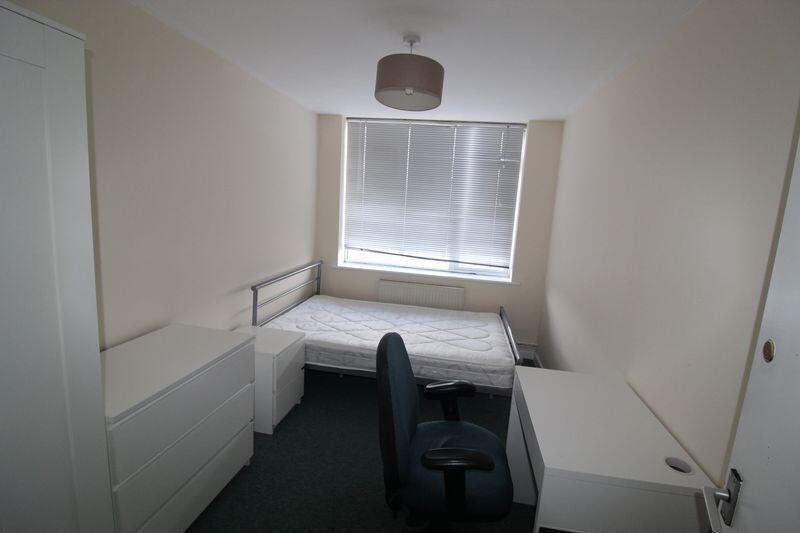 Additional image 11 of 4-bedroom student property