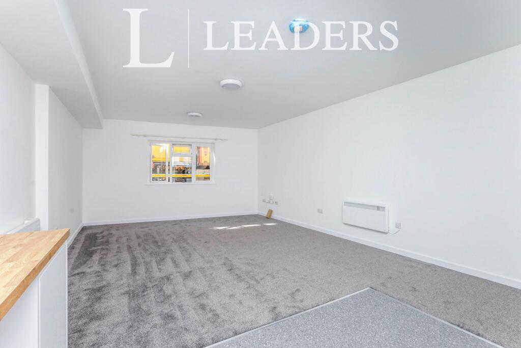 Additional image 9 of Commerical Road