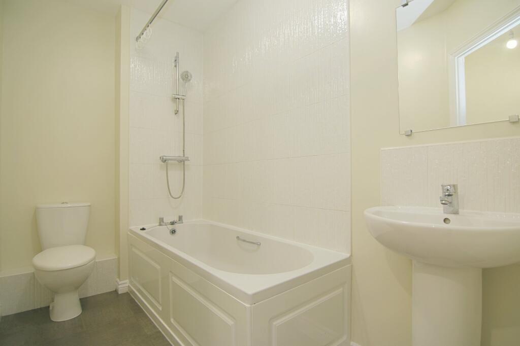 Additional image 11 of Newhall Park Drive, Bradford, BD5