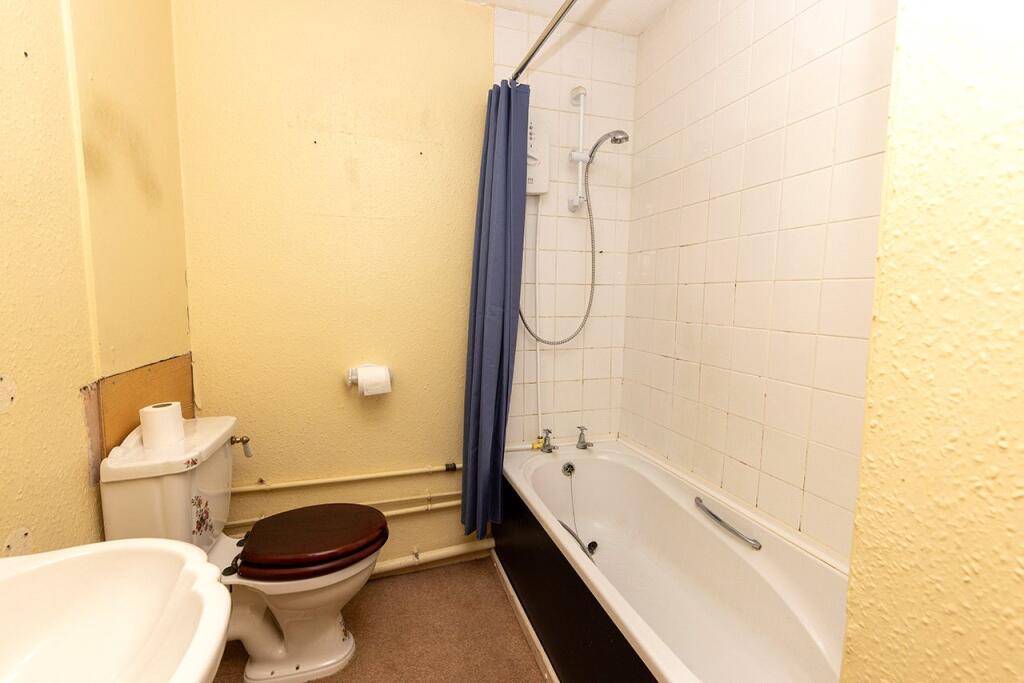 Additional image 11 of Broadwell Road, Oldbury, West Midlands, B69