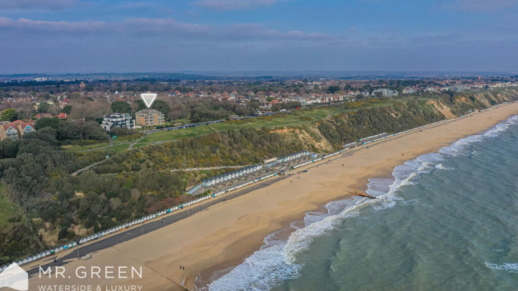 Additional image 4 of Cliff Lodge, 5 Boscombe Overcliff Drive, Bournemouth, BH5 1JB