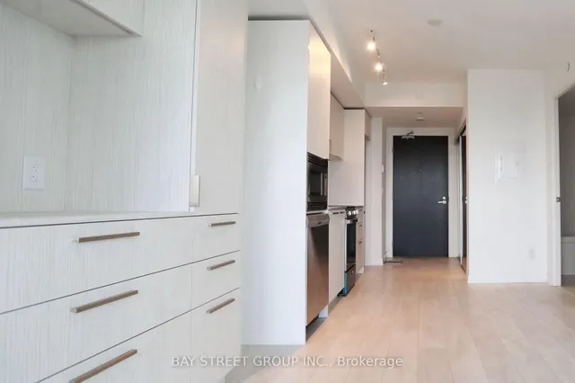 Additional image 8 of 501 Yonge St Unit 4506