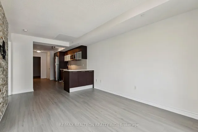 Additional image 32 of 386 Yonge St Unit 2201