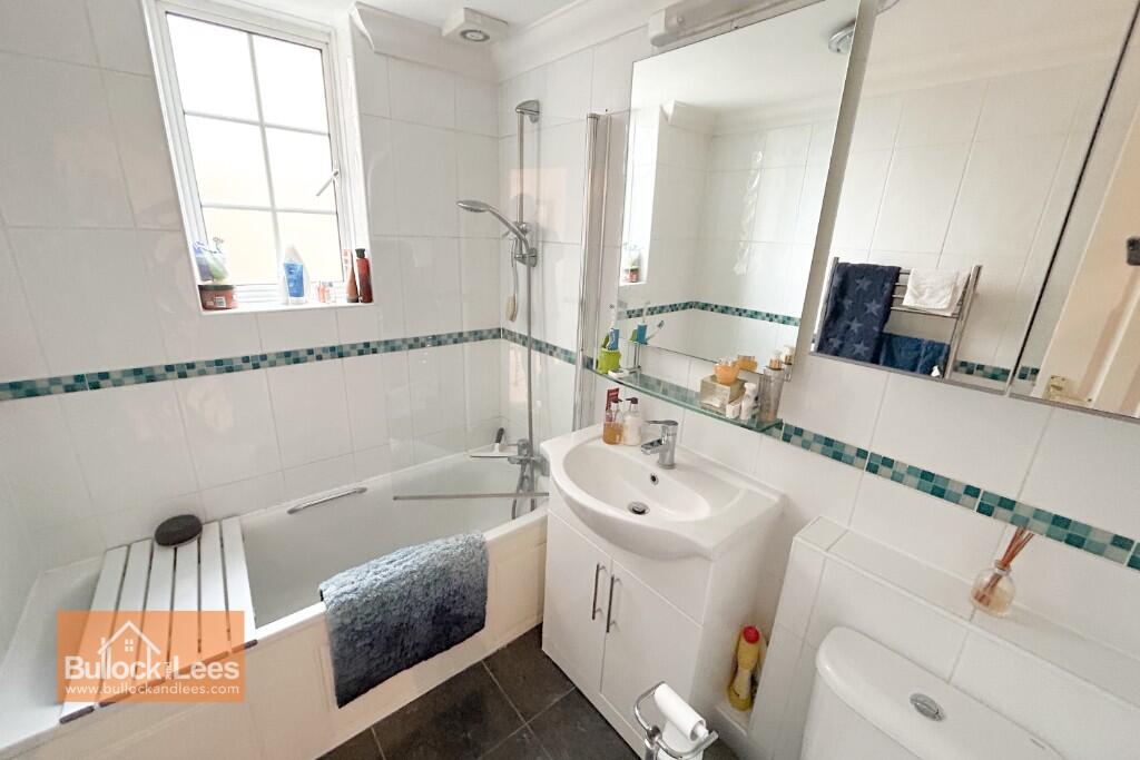 Additional image 9 of Boscombe Spa, Bournemouth, large balcony flat
