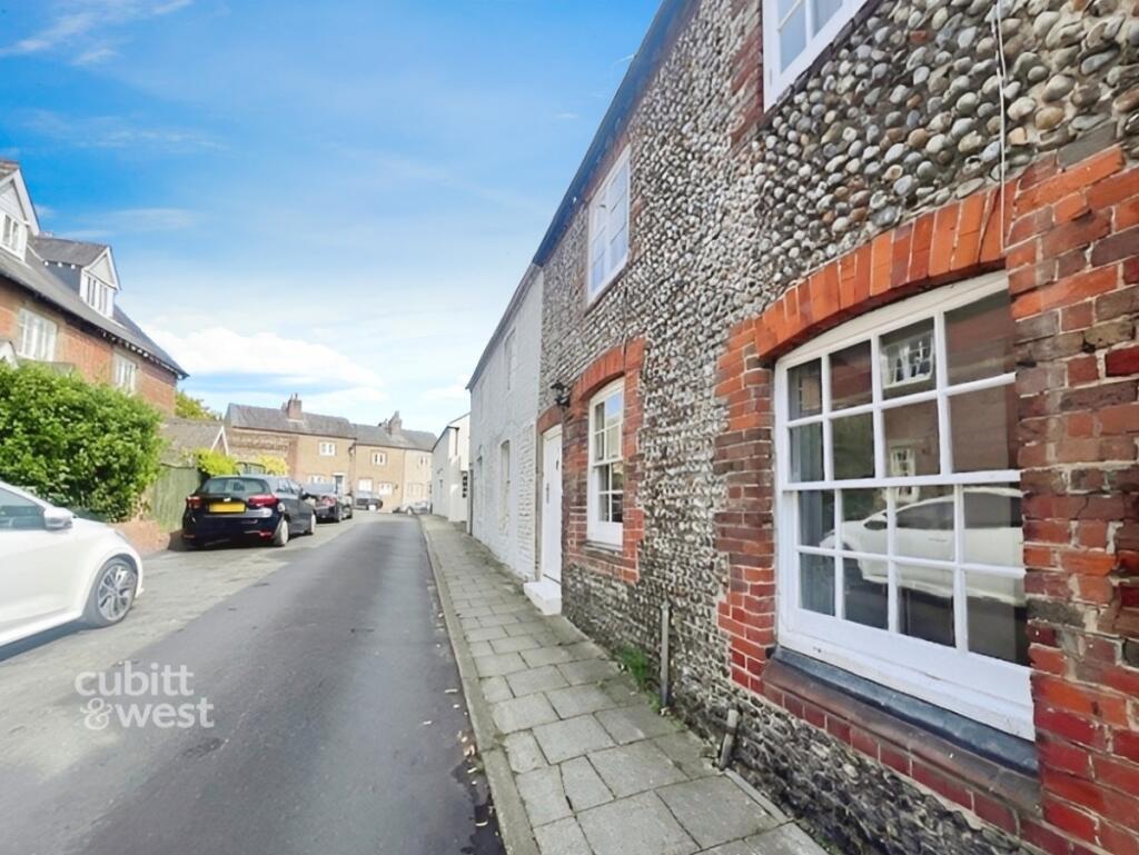 Additional image 2 of Bond Street Arundel BN18