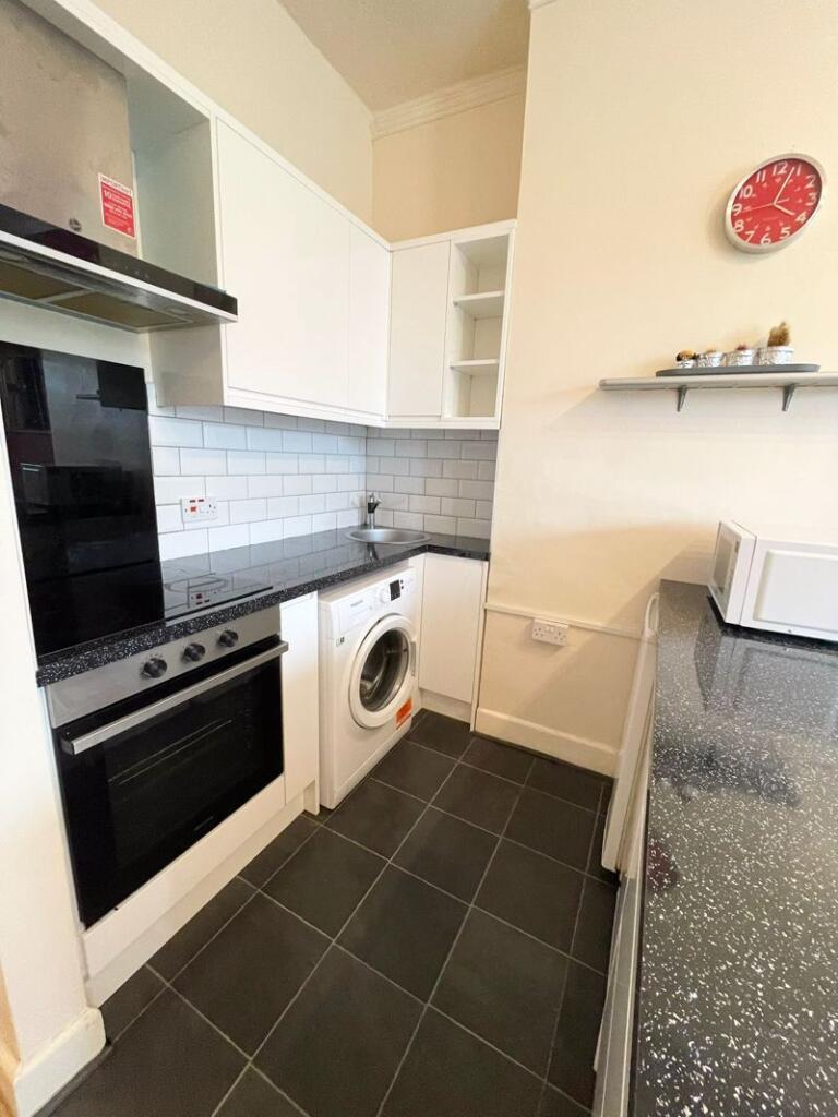 Additional image 8 of Flat 11 Warwick Glen - tylish One-Bedroom Furnished Flat in Prime Bournemouth Location