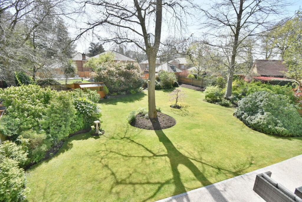 Additional image 38 of Badgers Walk, Ferndown, BH22