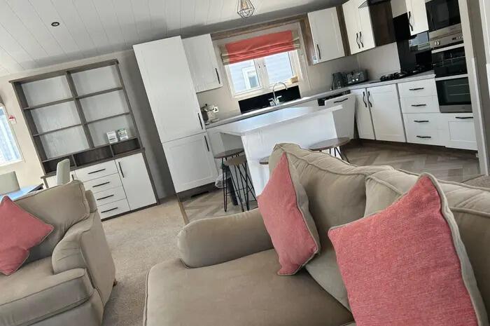 Additional image 4 of Three Bed Willerby Everleigh 2019, Pevensey Bay Holiday Park, Pevensey Bay, Eastbourne, East Sussex, BN24 6DH