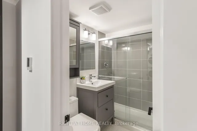 Additional image 19 of 377 Lansdowne Ave