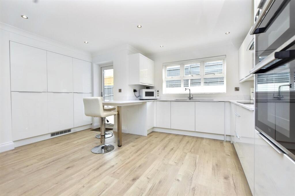 Additional image 12 of Rossington Close, Eastbourne