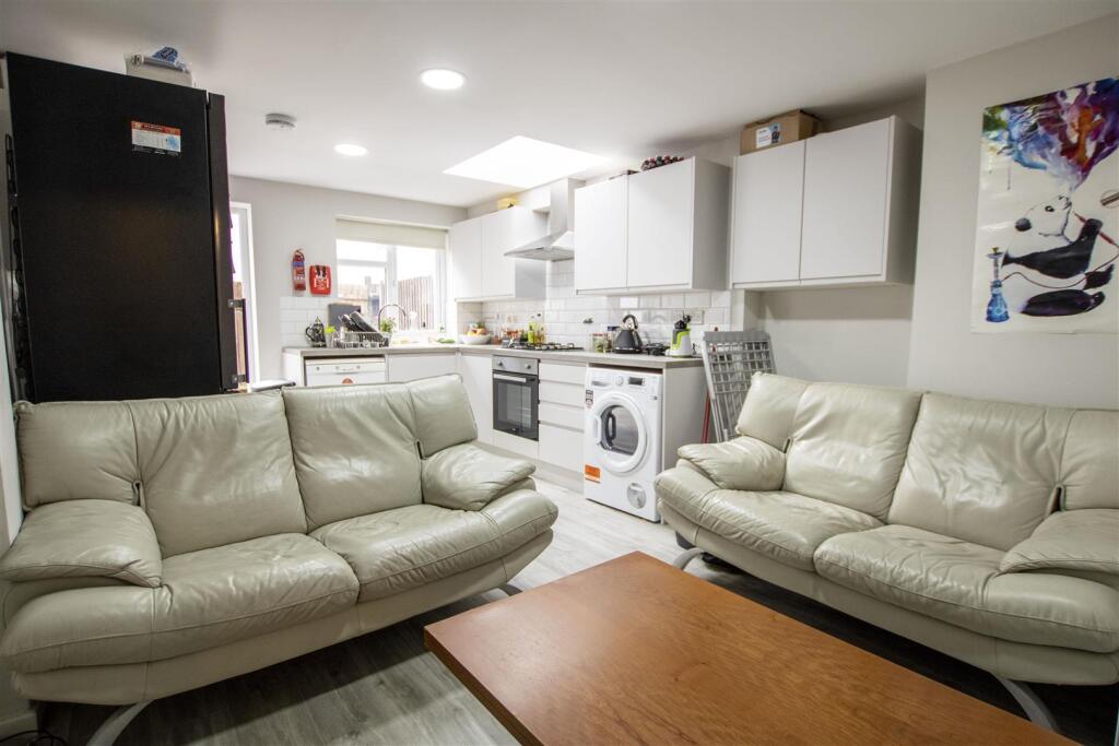 Additional image 2 of Lime Avenue, Dawlish Road, Birmingham, West Midlands, B29