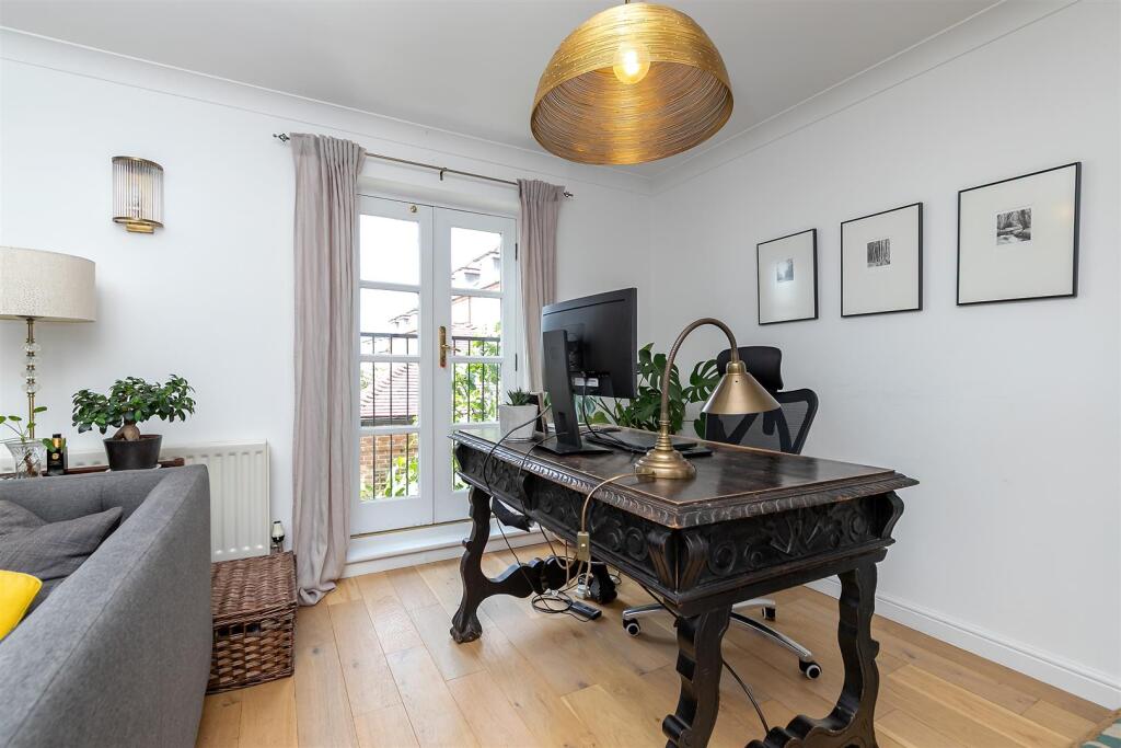Additional image 33 of Goldsmiths Way, St. Albans