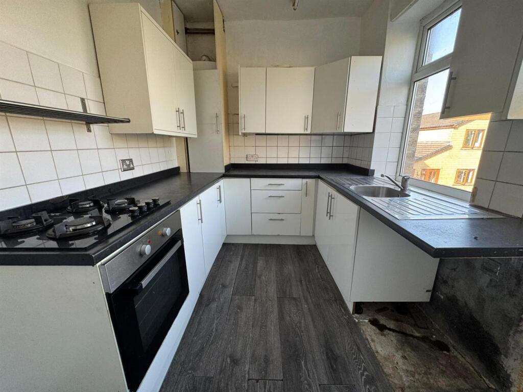 Additional image 5 of Staveley Road