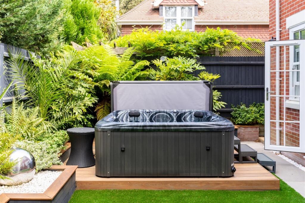 Additional image 14 of Pinewood Road, Branksome Park