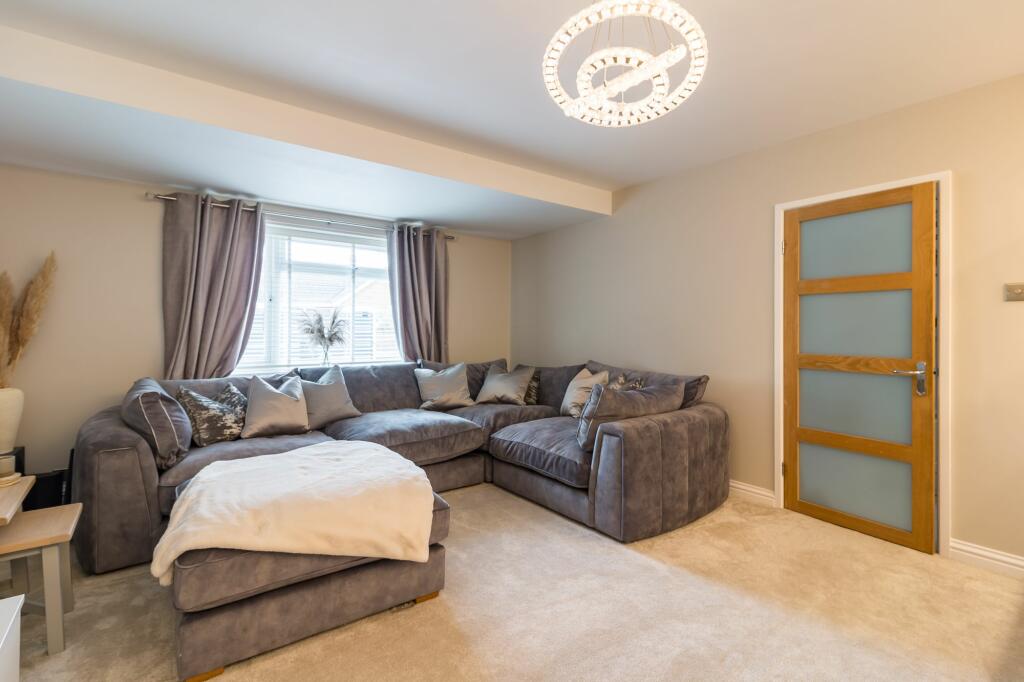 Additional image 11 of Seymour Road, Ringwood, Hampshire