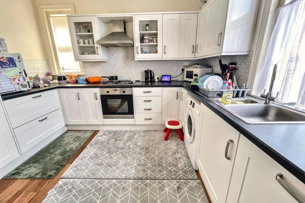 Additional image 3 of Charminster