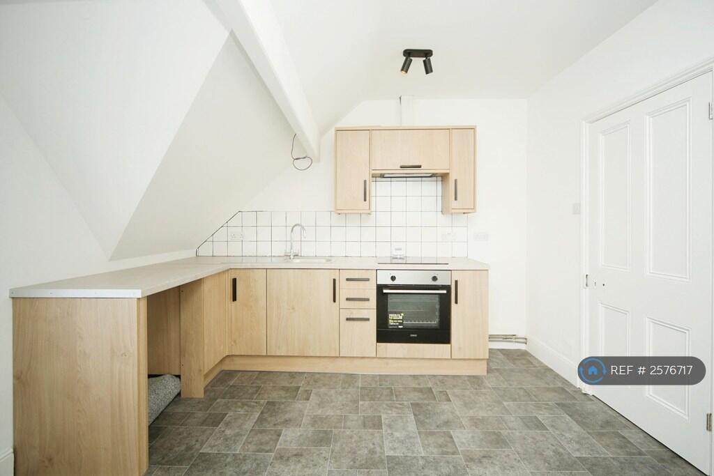 Additional image 3 of Mount Pleasant, Redditch, B97