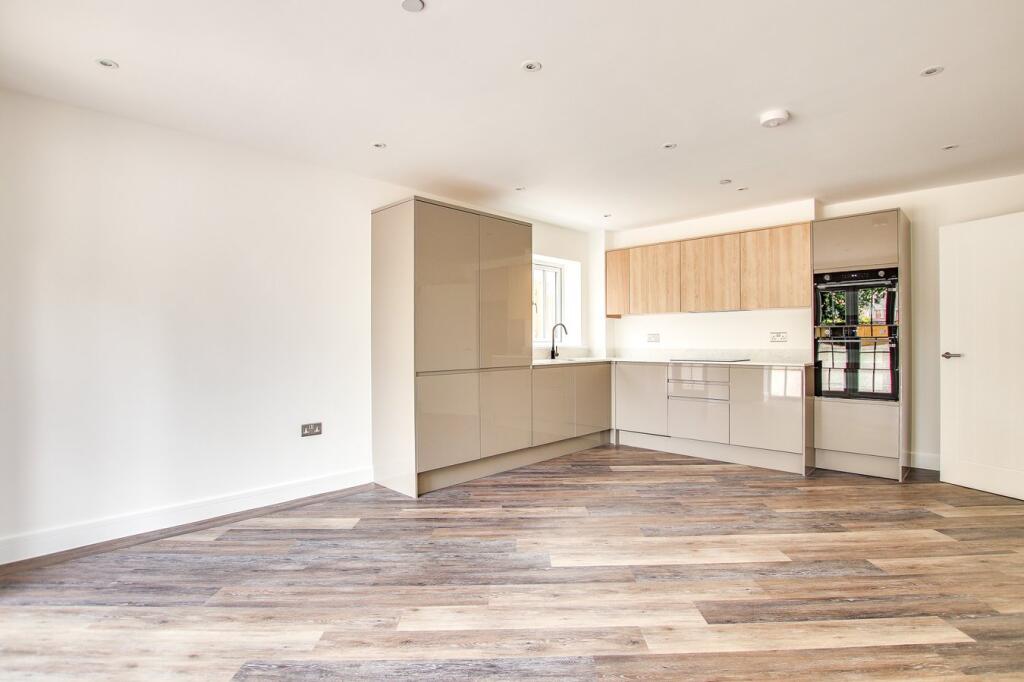 Additional image 4 of 173 Lymington Road, Highcliffe, Christchurch, BH23