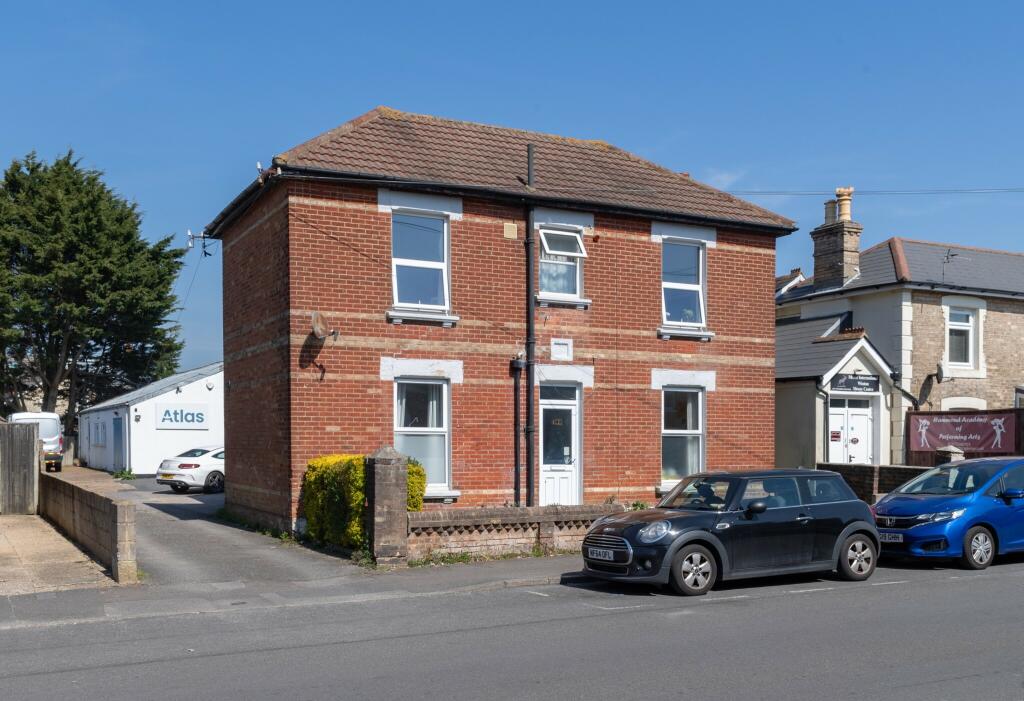 Additional image 5 of Wycliffe Rd Winton Room Let! FREE DELIVEROO